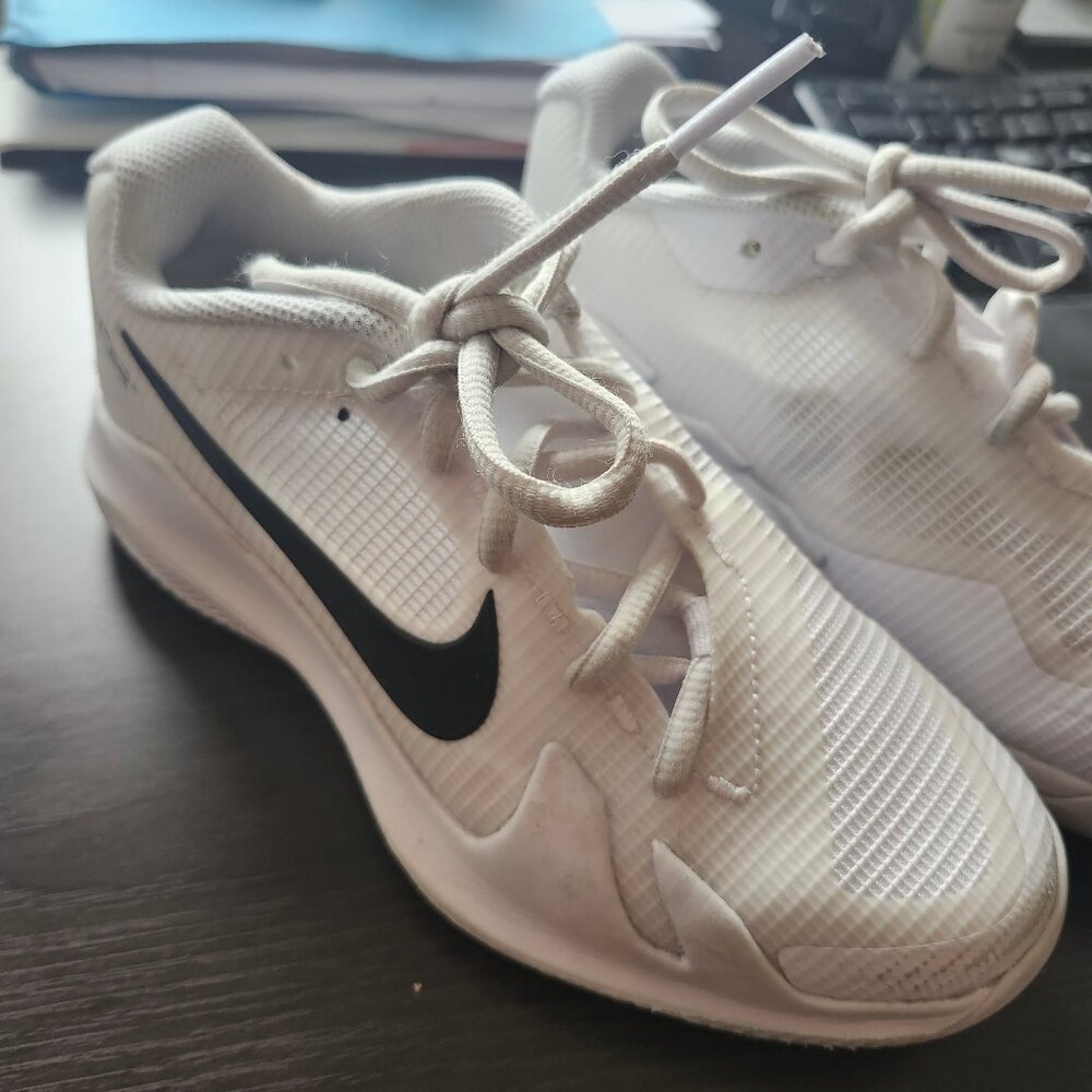 Kids tennis sneaker